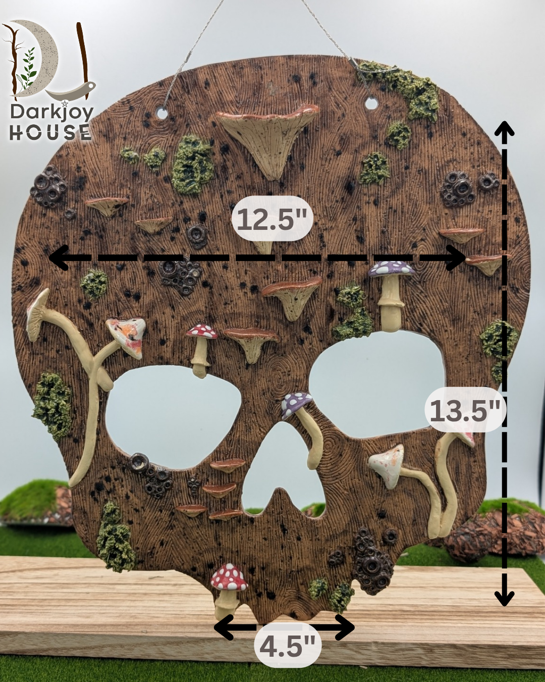 Hanging Skull Wall Smoke Fountain -Enchanted Forest Collection