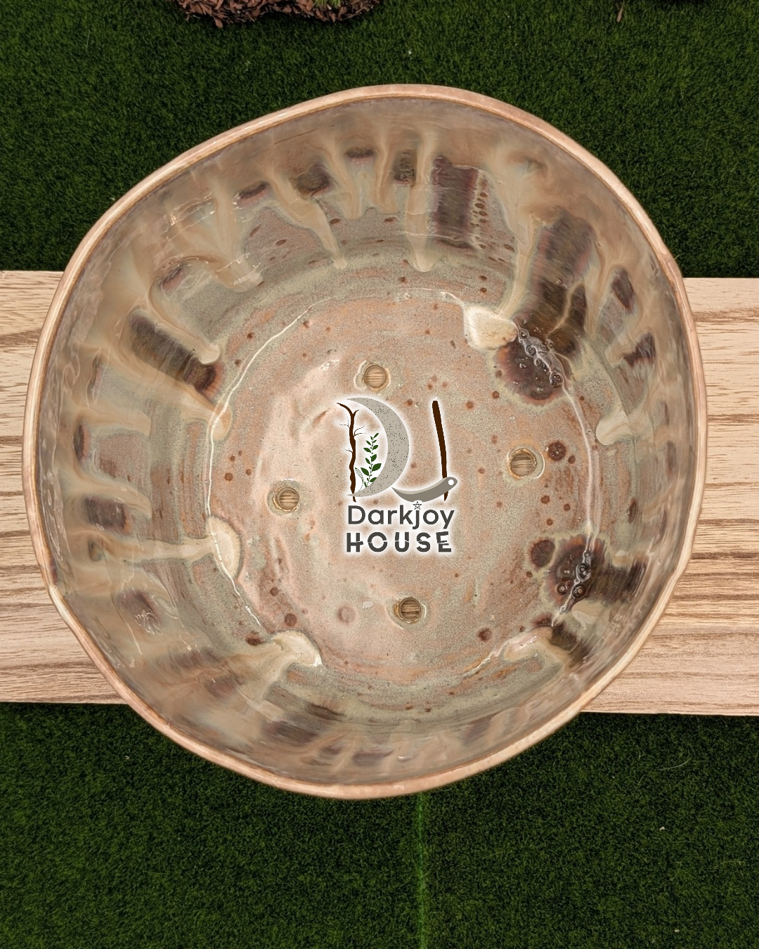 Earthen Glow Pot