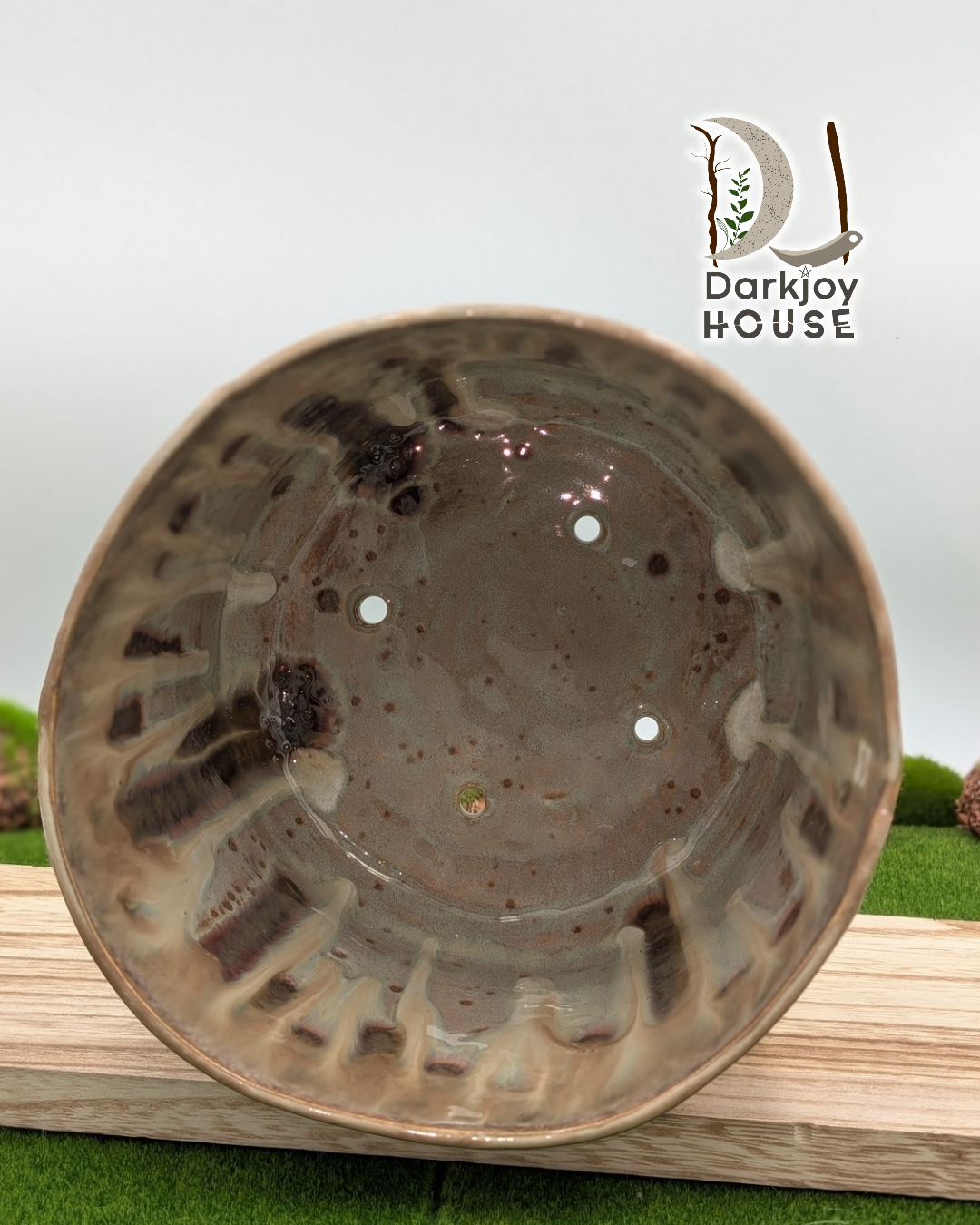 Earthen Glow Pot